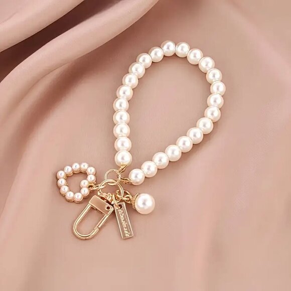 Stylish And Simple Imitation Pearl Wrist Strap - Picture 1 of 3
